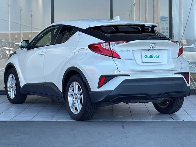 トヨタ Ｃ－ＨＲ S－T 岡山県 2019(令1)年 8.2万km ホワイトパールクリスタルシャイン ワンオ－ナー/トヨタセーフティーセンス/・プリクラッシュセーフティ/・レーダークルーズコントロール/・レーンキープアシスト/・オートハイビーム/純正ディスプレイオーディオ/(Bluetooth/USB/Mira Ｃast)/ナビ機能付き/バックモニター/ビルトインＥＴＣ/社外ドライブレコーダー前後/LEDオートヘッドライト/スマートキー/純正フロアマット/純正リアスポイラー/純正17インチAW/新車保証書