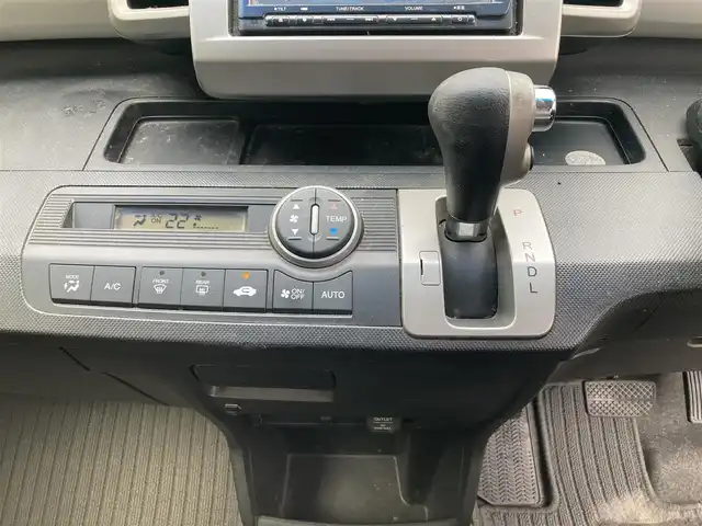 ホンダ フリード G ジャストセレクション 鳥取県 2012(平24)年 14.8万km ポリッシュドメタルメタリック 登録時走行距離：147821km/ディーラー純正ナビ/　CD DVD BT フルセグTV/バックカメラ/クルーズコントロール/両側パワースライドドア/HIDヘッドライト/オートライト/純正フロアマット/ドアバイザー/新車時保証書/ワンオーナー