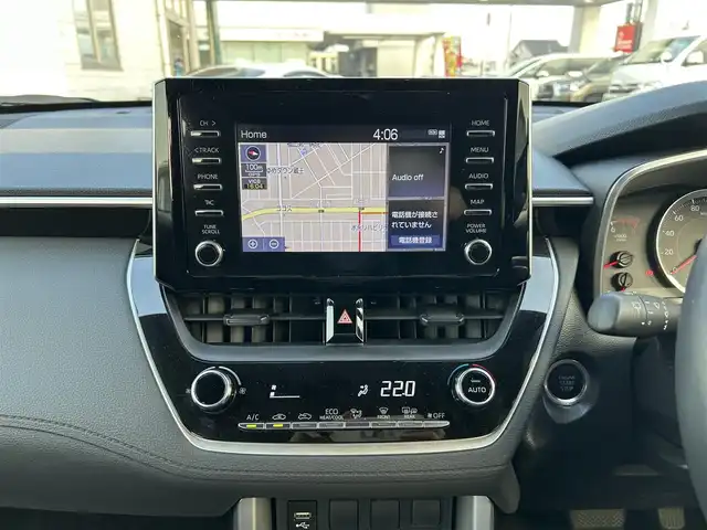 トヨタ カローラ クロス G 広島県 2023(令5)年 1.4万km プラチナホワイトパールマイカ 純正メーカーオプションナビ/　（Bluetooth/AM/FM）/レーダークルーズコントロール/レーントレーシングアシスト/電子パーキング/オートブレーキホールド/ドライブレコーダー/ETC/コーナーセンサー/USB入力端子/LEDヘッドライト/フォグランプ/バックカメラ/横滑り防止装置/オートマチックハイビーム/衝突被害軽減システム/スペアキー/プッシュスタート