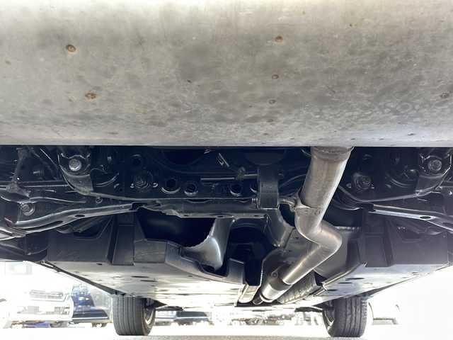 トヨタ ハリアー Z 新潟県 2021(令3)年 3万km ホワイトパールクリスタルシャイン １２．３インチメーカー純正オプションナビ/ＪＢＬプレミアムサウンド/バックカメラ/デジタルインナーミラー/レーダークルーズコントロール/レーンキープ/コーナーセンサー前後/ブラインドスポットモニター/ヘッドアップディスプレイ/パワーバックドア/ハーフレザーシート/ドアバイザー/純正フロアマット/ＬＥＤヘッドライト/ビルトインＥＴＣ2.0/純正アルミホイール/電動格納ミラー/プッシュスタート