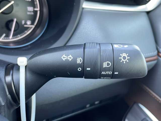 トヨタ ハリアー Z 新潟県 2021(令3)年 3万km ホワイトパールクリスタルシャイン １２．３インチメーカー純正オプションナビ/ＪＢＬプレミアムサウンド/バックカメラ/デジタルインナーミラー/レーダークルーズコントロール/レーンキープ/コーナーセンサー前後/ブラインドスポットモニター/ヘッドアップディスプレイ/パワーバックドア/ハーフレザーシート/ドアバイザー/純正フロアマット/ＬＥＤヘッドライト/ビルトインＥＴＣ2.0/純正アルミホイール/電動格納ミラー/プッシュスタート