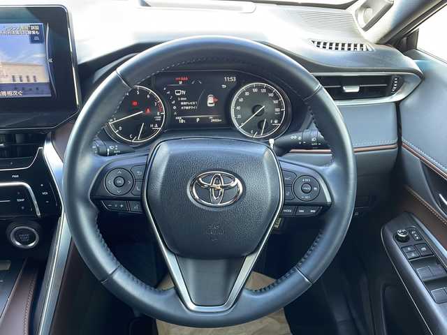 トヨタ ハリアー Z 新潟県 2021(令3)年 3万km ホワイトパールクリスタルシャイン １２．３インチメーカー純正オプションナビ/ＪＢＬプレミアムサウンド/バックカメラ/デジタルインナーミラー/レーダークルーズコントロール/レーンキープ/コーナーセンサー前後/ブラインドスポットモニター/ヘッドアップディスプレイ/パワーバックドア/ハーフレザーシート/ドアバイザー/純正フロアマット/ＬＥＤヘッドライト/ビルトインＥＴＣ2.0/純正アルミホイール/電動格納ミラー/プッシュスタート