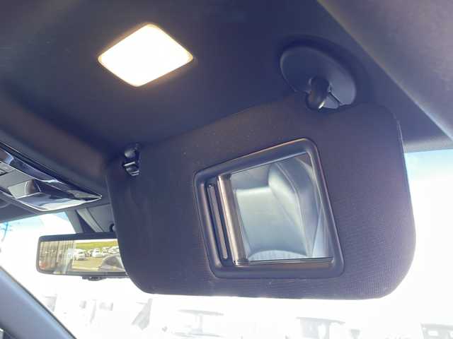 トヨタ ハリアー Z 新潟県 2021(令3)年 3万km ホワイトパールクリスタルシャイン １２．３インチメーカー純正オプションナビ/ＪＢＬプレミアムサウンド/バックカメラ/デジタルインナーミラー/レーダークルーズコントロール/レーンキープ/コーナーセンサー前後/ブラインドスポットモニター/ヘッドアップディスプレイ/パワーバックドア/ハーフレザーシート/ドアバイザー/純正フロアマット/ＬＥＤヘッドライト/ビルトインＥＴＣ2.0/純正アルミホイール/電動格納ミラー/プッシュスタート