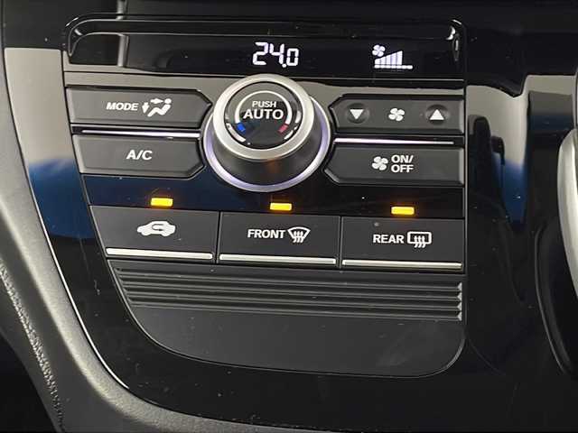 ホンダ フリード ハイブリット G ホンダセンシング 埼玉県 2019(令1)年 4.3万km プラチナホワイトパール 社外ナビ　MDV-D206BT/(Bluetooth/CD/DVD/USB/AM/FM)/バックカメラ/前方ドライブレコーダー/ETC/アダプティブクルーズコントロール/車線逸脱警報/衝突軽減ブレーキ/先行車発進お知らせ機能/標識認識機能/両側パワースライドドア/プッシュスタート/ステアリングリモコン/ウィンカーミラー/社外フロアマット/純正１５インチアルミホイール