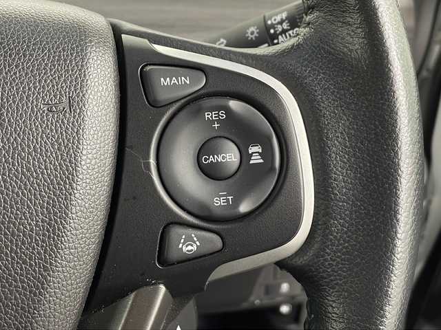 ホンダ フリード ハイブリット G ホンダセンシング 埼玉県 2019(令1)年 4.3万km プラチナホワイトパール 社外ナビ　MDV-D206BT/(Bluetooth/CD/DVD/USB/AM/FM)/バックカメラ/前方ドライブレコーダー/ETC/アダプティブクルーズコントロール/車線逸脱警報/衝突軽減ブレーキ/先行車発進お知らせ機能/標識認識機能/両側パワースライドドア/プッシュスタート/ステアリングリモコン/ウィンカーミラー/社外フロアマット/純正１５インチアルミホイール