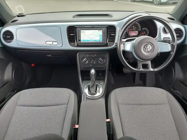 フォルクスワーゲン ザ・ビートル デザイン 東京都 2013(平25)年 5.5万km デニムブルー 純正HDDナビ/CD/DVD/AM/FM/BT/フルセグTV/バックカメラ/ETC/純正16インチAW/MTモード付きAT/ドライブレコーダー