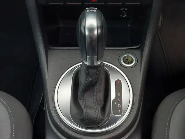 フォルクスワーゲン ザ・ビートル デザイン 東京都 2013(平25)年 5.5万km デニムブルー 純正HDDナビ/CD/DVD/AM/FM/BT/フルセグTV/バックカメラ/ETC/純正16インチAW/MTモード付きAT/ドライブレコーダー