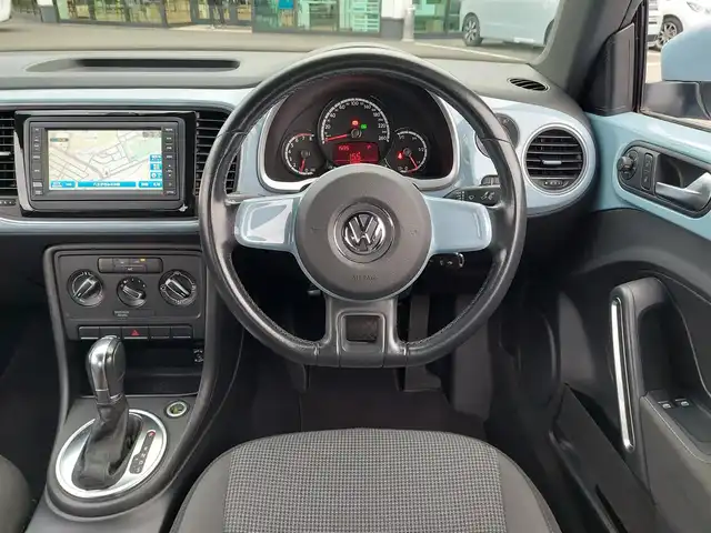 フォルクスワーゲン ザ・ビートル デザイン 東京都 2013(平25)年 5.5万km デニムブルー 純正HDDナビ/CD/DVD/AM/FM/BT/フルセグTV/バックカメラ/ETC/純正16インチAW/MTモード付きAT/ドライブレコーダー