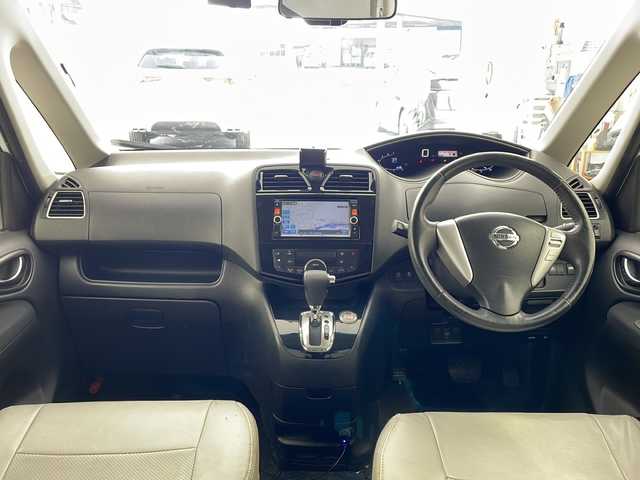 日産 セレナ ハイウェイスター Sハイブリッド 兵庫県 2014(平26)年 8.7万km ブルームーンホワイトP ・純正SDナビ（CD・DVD・BT・ワンセグ・USB・AUX・ipod）/・バックカメラ/・ビルトインETC/・片側パワースライドドア/・ドライブレコーダー/・クルーズコントロール/・衝突軽減ブレーキ/・横滑り防止装置/・車線逸脱警報装置/・オートライト/・アイドリングストップ/・純正フロアマット/・純正16インチアルミホイール/・保証書/・取扱説明書