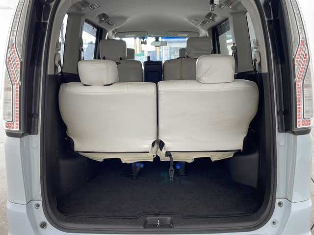 日産 セレナ ハイウェイスター Sハイブリッド 兵庫県 2014(平26)年 8.7万km ブルームーンホワイトP ・純正SDナビ（CD・DVD・BT・ワンセグ・USB・AUX・ipod）/・バックカメラ/・ビルトインETC/・片側パワースライドドア/・ドライブレコーダー/・クルーズコントロール/・衝突軽減ブレーキ/・横滑り防止装置/・車線逸脱警報装置/・オートライト/・アイドリングストップ/・純正フロアマット/・純正16インチアルミホイール/・保証書/・取扱説明書