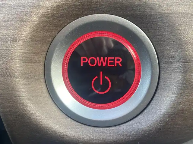 ホンダ フリード ハイブリット G ホンダセンシング 熊本県 2021(令3)年 5.8万km プラチナホワイトパール 純正ナビ/AM/FM/SD/USB/フルセグTV/バックカメラ/先行車発進お知らせ機能/路外逸脱抑制システム/レーンキープアシスト/標識認識機能/LEDヘッドライト/両側パワースライドドア/D+N席シートヒーター/ステアリングスイッチ/電動格納ウィンカーミラー/ドアバイザー/純正フロアマット/ETC/プッシュスタート/スマートキー