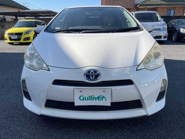 トヨタ アクア S 茨城県 2012(平24)年 12.3万km スーパーホワイトⅡ 純正メモリナビ/AM/FM/ワンセグTV/BlueTooth接続/DISC/バックカメラ/前席シートヒーター/前後ドライブレコーダー/ETC/プッシュスタート/電動格納ミラー/ステアリングリモコン/オートライト