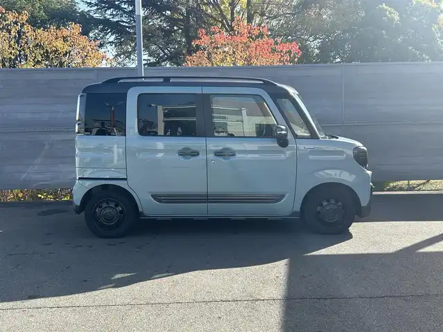 スズキ スペーシア ギア HYBRID XZターボ 三重県 2019(平31)年 5.6万km オフブルーメタリック/ガンメタリック2トーンルーフ セーフティサポート /アイドリングストップ/カロッツェリアメモリナビ・地デジTV/・DVD/CD/・Bluetooth/バックカメラ/リアパーキングセンサー/コムテックドライブレコーダー/両側パワースライドドア /クルーズコントロール/車線逸脱警報機能/前席シートヒーター/パーソナルテーブル(後席右側)/ロールサンシェイド(リアドア)/ETC/純正14インチ9ホールブラック塗装AW(ハーフホイールキャップ付)/ガンメタリック枠付LEDヘッドランプ/・オートライト/ハイビームアシスト/LEDフォグランプ/プッシュエンジンスタート/スマートキー×2/新車時保証書/取扱説明書