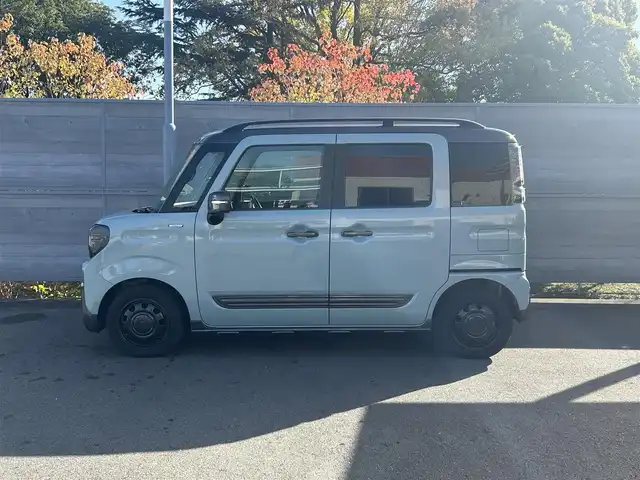 スズキ スペーシア ギア HYBRID XZターボ 三重県 2019(平31)年 5.6万km オフブルーメタリック/ガンメタリック2トーンルーフ セーフティサポート /アイドリングストップ/カロッツェリアメモリナビ・地デジTV/・DVD/CD/・Bluetooth/バックカメラ/リアパーキングセンサー/コムテックドライブレコーダー/両側パワースライドドア /クルーズコントロール/車線逸脱警報機能/前席シートヒーター/パーソナルテーブル(後席右側)/ロールサンシェイド(リアドア)/ETC/純正14インチ9ホールブラック塗装AW(ハーフホイールキャップ付)/ガンメタリック枠付LEDヘッドランプ/・オートライト/ハイビームアシスト/LEDフォグランプ/プッシュエンジンスタート/スマートキー×2/新車時保証書/取扱説明書