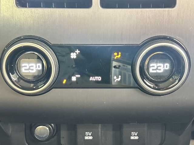 ランドローバー レンジローバースポーツ 50th コレクション 佐賀県 2020(令2)年 5.5万km パール 純正ナビ/フルセグTV/ベージュ本革シート/シートヒーター/パワーシート(D＋N席)/ステリングヒーター/衝突軽減システム/車線変更アシスタンス/クロストラフィックモニター/レーンキープアシスト/アダプティブスピードリミッター/エアーサスペンション/電動パーキングブレーキ/ドライブレコーダー/FR