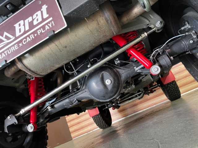 スズキ ジムニー シエラ JC 長野県 2022(令4)年 0.9万km ジャングルグリーン AIS検査済み/【2407029571】/カロッツェリアSDナビ/フルセグ/バックカメラ/ビルトインETC/前席シートヒーター/オプショングリル/社外16AW マッドヴァンスX タイプS（社外）/オープンカントリーM/T　225/75-16（社外）/2.2インチリフトアップキット（社外）/KLC　フロントグリル SJスタイル（社外）/ロスフィールド　ルーフラック（社外）/社外アンダーガード/社外オーバーフェンダー/フロントカメラ＋モニターセット（社外）/社外パーツ取り付けあり
