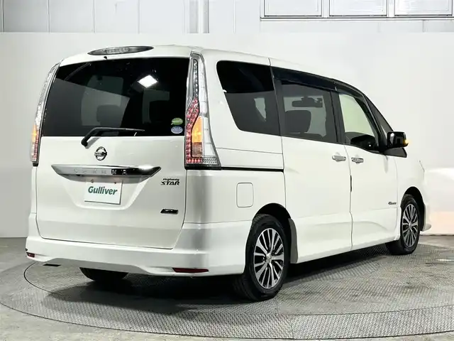 日産 セレナ