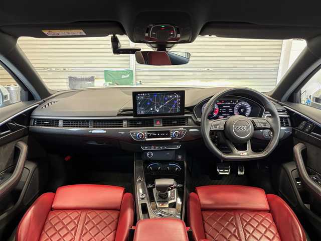 アウディ Ｓ４ アバント 山梨県 2021(令3)年 2.4万km グレイシアホワイトメタリック アウディ純正MMIナビ/Bluetooth/AppleCarPlay/Audiプレセンス/Audiサイドアシスト/ACC/360°カメラ/前後コーナーセンサー/全席シートヒーター/前席パワーシート/純正ラバーマット/LEDヘッドライト/電動リアゲート/赤革/ETC2.0/純正19インチAW/社外AW付スタッドレスタイヤ積込