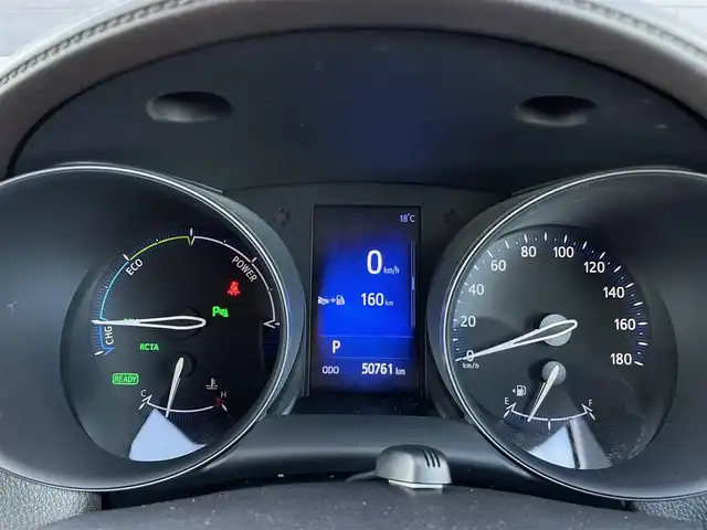 トヨタ Ｃ－ＨＲ G 三重県 2017(平29)年 5.1万km ホワイトパールクリスタルシャイン 純正９型ナビ　/バックカメラ　/セーフセンス　/ドライブレコーダー　/シートヒーター　/ＬＥＤヘッドライト　/寒冷地仕様　/ＡＣＣ　/ブラインドスポット　/ハーフレザーシート　/純正１８インチアルミ　/ＡＣ１００Ｖ電源
