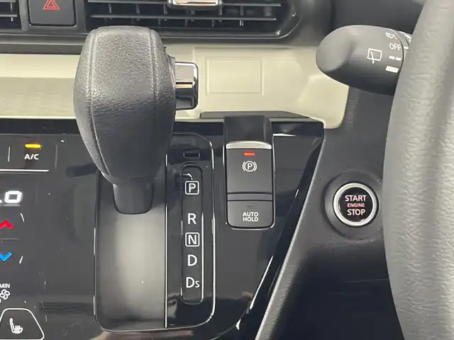 三菱 デリカミニ T プレミアム 愛知県 2025(令7)年 0.1万km未満 パール 届出済未使用車/登録時走行5キロ/ターボ車/オプション・サイドデカール/純正ディスプレイオーディオ/・Bluetooth/・androidauto/・Applecarplay/・USB/全方位カメラ/デジタルインナーミラー/両側パワースライドドア/衝突軽減/車線維持支援/アダプティブクルーズコントロール/横滑り防止/パドルシフト/ステアリングヒーター/シートヒーター/先行車発信お知らせ機能/道路標識表示/プッシュスタート