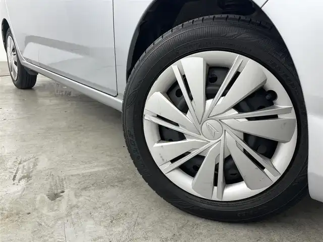 ダイハツ ミラ イース X SAⅢ 福島県 2022(令4)年 2.9万km ブライトシルバーメタリック 純正オーディオ/【AM/FM/CD/AUX】/衝突軽減ブレーキ/オートマチックハイビーム/前後コーナーセンサー/LEDヘッドライト/・オートライト/ABS/横滑り防止装置/盗難防止装置/アイドリングストップ/純正フロアマット/ドアバイザー/ベンチシート/リモコンキー