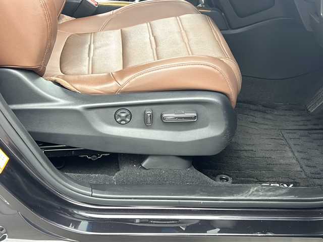 ホンダ ＣＲ－Ｖ ハイブリッド e:HEV EX マスターピース 兵庫県 2019(平31)年 3.6万km ルーセブラックM ・純正ナビ&BT&TV&USB&SD/・ビルトインETC2.0/・バックカメラ/・前後ドライブレコーダー/・レーダークルーズコントロール/・ホンダセンシング/・レーンキープアシスト/・衝突軽減ブレーキ/・クリアナンスソナー/・BSM/・コンフォートビュー/・LEDオートライト/・フォグランプ/・オートマチックハイビーム/・パワーバックドア/・サンルーフ/・レザーシート/・シートヒーター/・パワーシート/・メモリシート/・革巻きステアリング/・パドルシフト/・ステアリングスイッチ/・純正18インチアルミホイール/・純正フロアマット/・W＋サイドエアバック/・カーテンエアバック/・電動パーキングブレーキ/・ブレーキホールド/・スマートキー/・純正アンダーエアロ/・スペアキー/・プッシュスタート