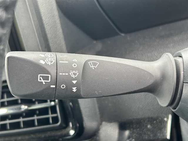 ダイハツ タント カスタム RS 福岡県 2023(令5)年 2.2万km シャイニングホワイトパール ・ナビ/（BLUETOOTH/フルセグ/バックカメラ/・ETC/・スペアキー/・純正フロアマット/・シートヒーター/・両側パワースライドドア/・コーナーセンサー/・クリアランスソナー/・アイドリングストップ/・電動格納ミラー/・ハーフレザーシート
