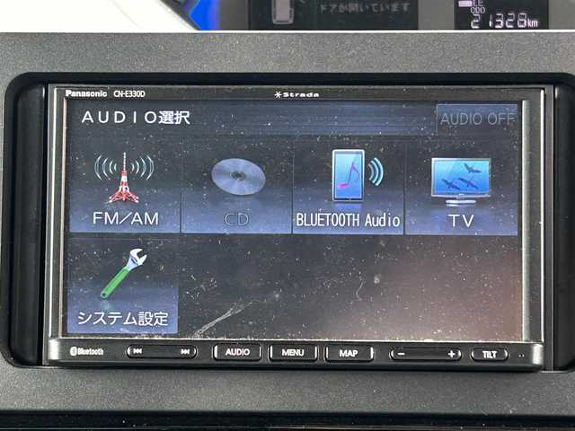 ダイハツ タント カスタム RS 福岡県 2023(令5)年 2.2万km シャイニングホワイトパール ・ナビ/（BLUETOOTH/フルセグ/バックカメラ/・ETC/・スペアキー/・純正フロアマット/・シートヒーター/・両側パワースライドドア/・コーナーセンサー/・クリアランスソナー/・アイドリングストップ/・電動格納ミラー/・ハーフレザーシート