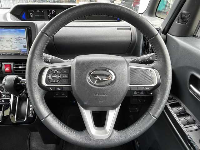 ダイハツ タント カスタム RS 福岡県 2023(令5)年 2.2万km シャイニングホワイトパール ・ナビ/（BLUETOOTH/フルセグ/バックカメラ/・ETC/・スペアキー/・純正フロアマット/・シートヒーター/・両側パワースライドドア/・コーナーセンサー/・クリアランスソナー/・アイドリングストップ/・電動格納ミラー/・ハーフレザーシート