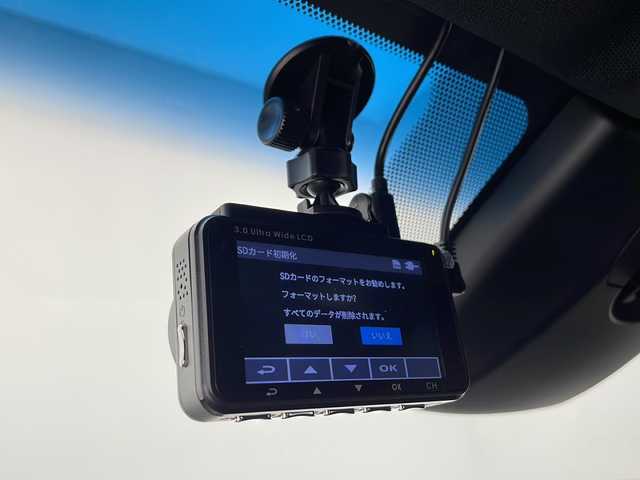 トヨタ クラウン ハイブリッド RS B 千葉県 2021(令3)年 2.8万km プレシャスホワイトパール 純正ナビ/・AM/FM CD SD サウンドライブラリ BT USB フルセグTV/トヨタセーフティセンス/追従型クルーズコントロール/車線維持機能/衝突軽減ブレーキ/ETC/電動パーキングブレーキ/オートブレーキホールド/前後ドライブレコーダー/ETC/プッシュスタート/電動格納ミラー/ウィンカーミラー/充電用Type-A/LEDヘッドライト