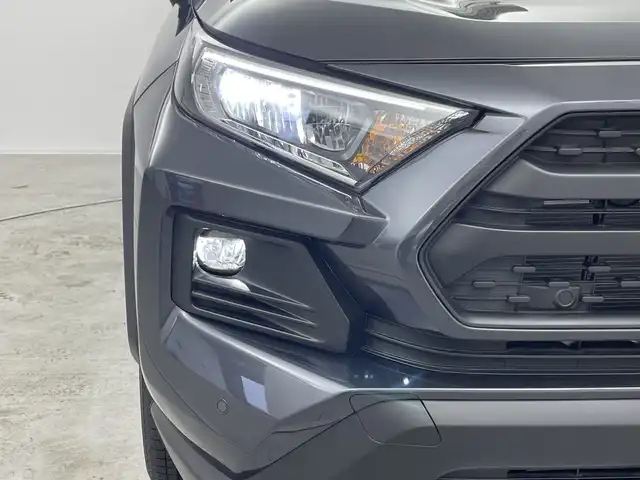 トヨタ ＲＡＶ４ アドベンチャー 群馬県 2025(令7)年 0.1万km未満 グレーメタリック 登録済未使用車　純正１０．５型ナビ　フルセグＴＶ　バックカメラ　ルーフレール　シートヒーター／エアーシート　ステアリングヒーター　衝突被害軽減ブレーキ　レーンアシスト　ＢＳＭ　ＥＴＣ２．０　禁煙車