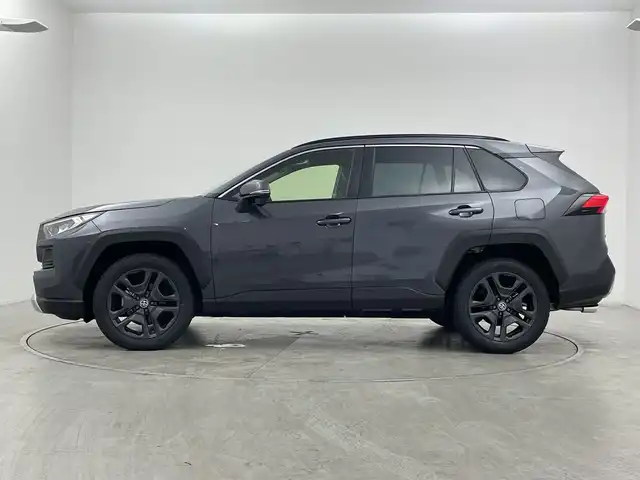 トヨタ ＲＡＶ４ アドベンチャー 群馬県 2025(令7)年 0.1万km未満 グレーメタリック 登録済未使用車　純正１０．５型ナビ　フルセグＴＶ　バックカメラ　ルーフレール　シートヒーター／エアーシート　ステアリングヒーター　衝突被害軽減ブレーキ　レーンアシスト　ＢＳＭ　ＥＴＣ２．０　禁煙車