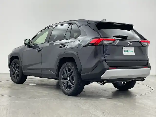 トヨタ ＲＡＶ４ アドベンチャー 群馬県 2025(令7)年 0.1万km未満 グレーメタリック 登録済未使用車　純正１０．５型ナビ　フルセグＴＶ　バックカメラ　ルーフレール　シートヒーター／エアーシート　ステアリングヒーター　衝突被害軽減ブレーキ　レーンアシスト　ＢＳＭ　ＥＴＣ２．０　禁煙車