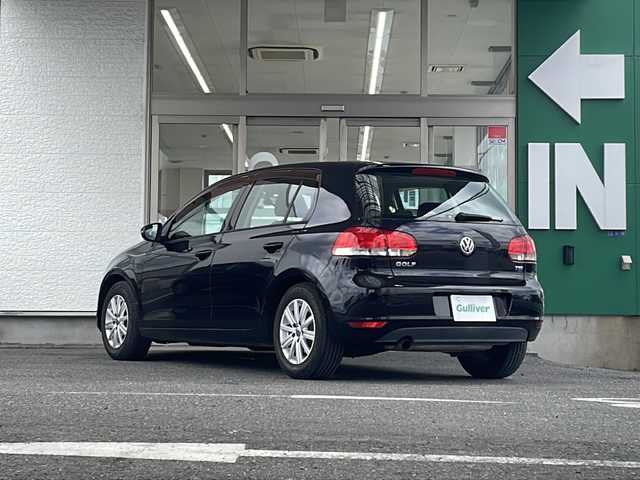 フォルクスワーゲン ゴルフ TSI トレンドライン 愛知県 2012(平24)年 4.3万km ディープブラックパールエフェクト ワンオーナー/純正ナビ、フルセグTV/ETC/ドライブレコーダー/走行中視聴可能/オートライト/スペアキー/保証書、取説