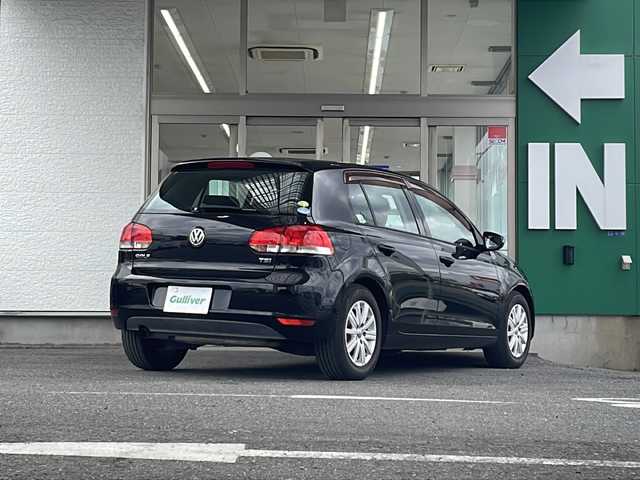 フォルクスワーゲン ゴルフ TSI トレンドライン 愛知県 2012(平24)年 4.3万km ディープブラックパールエフェクト ワンオーナー/純正ナビ、フルセグTV/ETC/ドライブレコーダー/走行中視聴可能/オートライト/スペアキー/保証書、取説