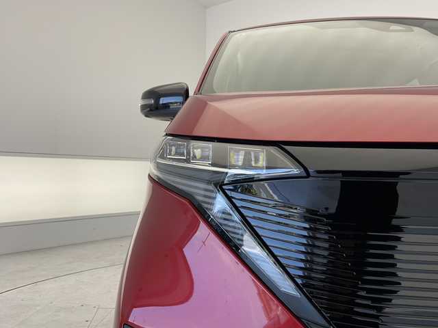 日産 サクラ X 愛知県 2023(令5)年 0.7万km スパークリングレッドM 衝突軽減システム/純正9型ディズプレイオーディオ　ナビ機能なし/Bluetooth/バックカメラ/コーナーセンサー/純正アルミホイール/LEDヘッドライト/ETC/ステアリングスイッチ/スマートキー/プッシュスタート