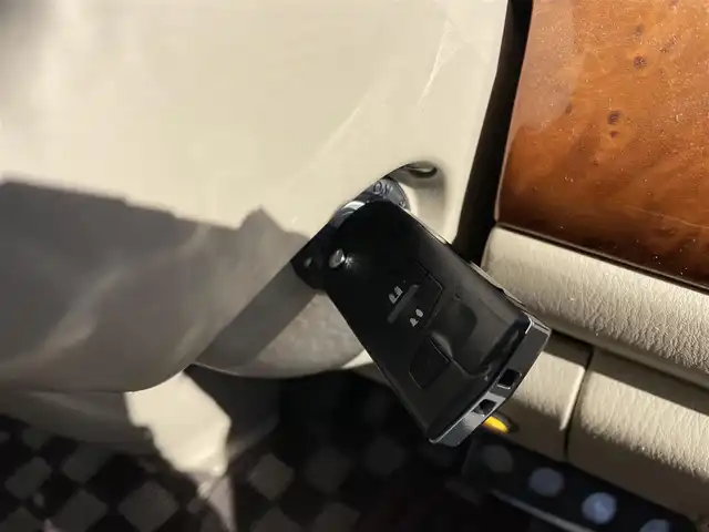 マツダ ＭＰＶ スポーツ 千葉県 2005(平17)年 6万km サンライトシルバーメタリック 社外７インチナビ/後席フリップダウンモニター/ワンセグＴＶ/両側パワースライドドア/Ｂｌｕｅｔｏｏｔｈ/電格ミラー/ステアリングスイッチ/スマートキー/社外アルミホイール/パワーウィンドウ