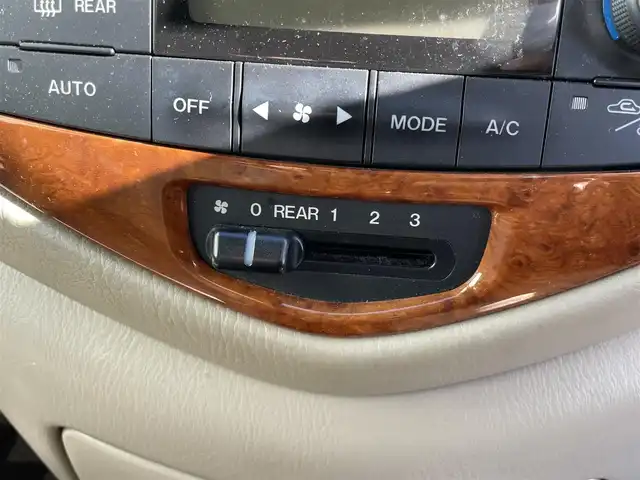 マツダ ＭＰＶ スポーツ 千葉県 2005(平17)年 6万km サンライトシルバーメタリック 社外７インチナビ/後席フリップダウンモニター/ワンセグＴＶ/両側パワースライドドア/Ｂｌｕｅｔｏｏｔｈ/電格ミラー/ステアリングスイッチ/スマートキー/社外アルミホイール/パワーウィンドウ