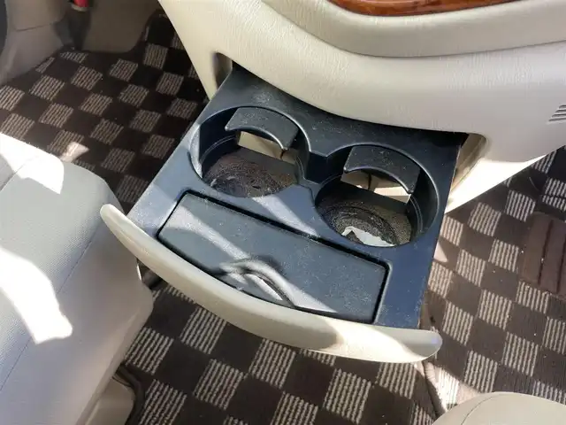 マツダ ＭＰＶ スポーツ 千葉県 2005(平17)年 6万km サンライトシルバーメタリック 社外７インチナビ/後席フリップダウンモニター/ワンセグＴＶ/両側パワースライドドア/Ｂｌｕｅｔｏｏｔｈ/電格ミラー/ステアリングスイッチ/スマートキー/社外アルミホイール/パワーウィンドウ