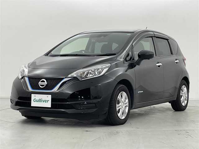 日産 ノート e－パワー X 群馬県 2017(平29)年 4.6万km スーパーブラック 純正7インチナビ（Bluetooth/フルセグ/SD/CD/DVD/USB）　インテリジェントアラウンドビューモニター　デジタルインナーミラー　前後方向ドライブレコーダー　ETC　LEDヘッドライト　プッシュスタート　スマートキー　オートライト　オートエアコン　レーンキープアシスト　純正フロアマット