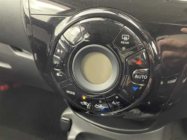日産 ノート e－パワー X 群馬県 2017(平29)年 4.6万km スーパーブラック 純正7インチナビ（Bluetooth/フルセグ/SD/CD/DVD/USB）　インテリジェントアラウンドビューモニター　デジタルインナーミラー　前後方向ドライブレコーダー　ETC　LEDヘッドライト　プッシュスタート　スマートキー　オートライト　オートエアコン　レーンキープアシスト　純正フロアマット