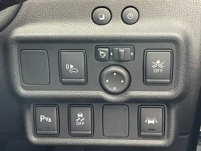 日産 ノート e－パワー メダリスト 愛知県 2018(平30)年 1.5万km ブリリアントホワイトパール 純正ナビ　茶ハーフレザー　禁煙車　追従クルコン　エマージェンシーブレーキ　ＬＥＤオートライト　レーンキープ　コーナーセンサー　Ｂｌｕｅｔｏｏｔｈ　バックカメラ　衝突軽減　プッシュスタート　スマートキー