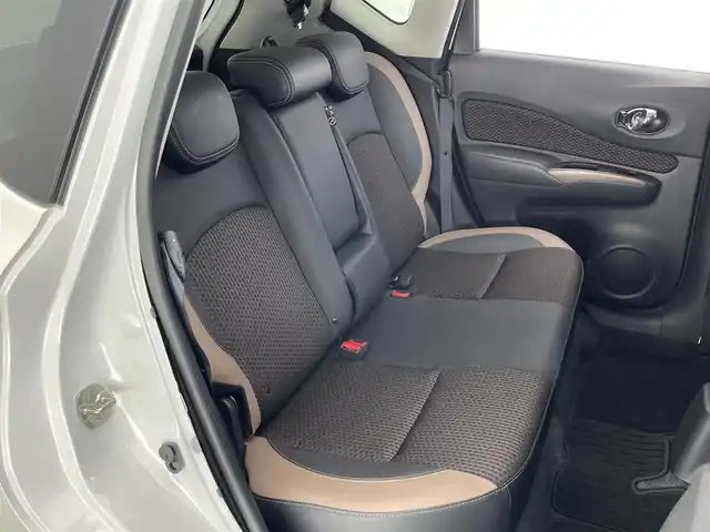 日産 ノート e－パワー メダリスト 愛知県 2018(平30)年 1.5万km ブリリアントホワイトパール 純正ナビ　茶ハーフレザー　禁煙車　追従クルコン　エマージェンシーブレーキ　ＬＥＤオートライト　レーンキープ　コーナーセンサー　Ｂｌｕｅｔｏｏｔｈ　バックカメラ　衝突軽減　プッシュスタート　スマートキー