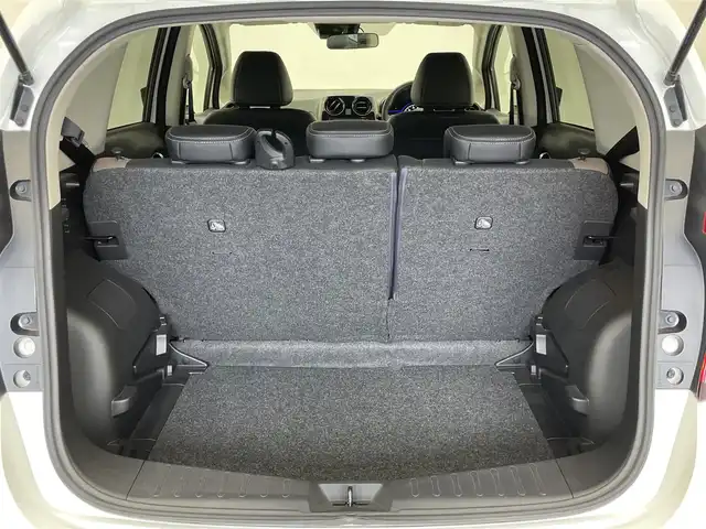 日産 ノート e－パワー メダリスト 愛知県 2018(平30)年 1.5万km ブリリアントホワイトパール 純正ナビ　茶ハーフレザー　禁煙車　追従クルコン　エマージェンシーブレーキ　ＬＥＤオートライト　レーンキープ　コーナーセンサー　Ｂｌｕｅｔｏｏｔｈ　バックカメラ　衝突軽減　プッシュスタート　スマートキー