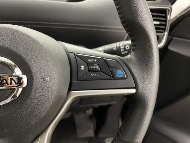 日産 セレナ ハイウェイスターVセレクションⅡ 鹿児島県 2018(平30)年 5.8万km インペリアルアンバーP ALPINE11インチナビ/（AM/FM/CD/DVD/Bluetooth/フルセグ）/フリップダウンモニター/アラウンドビューモニター/プロパイロット/エマージェンシーブレーキ/レーンキープアシスト/コーナーセンサー/両側パワースライドドア/オートライト/純正AW16インチ/LEDヘッドライト/フォグライト/スマートキー