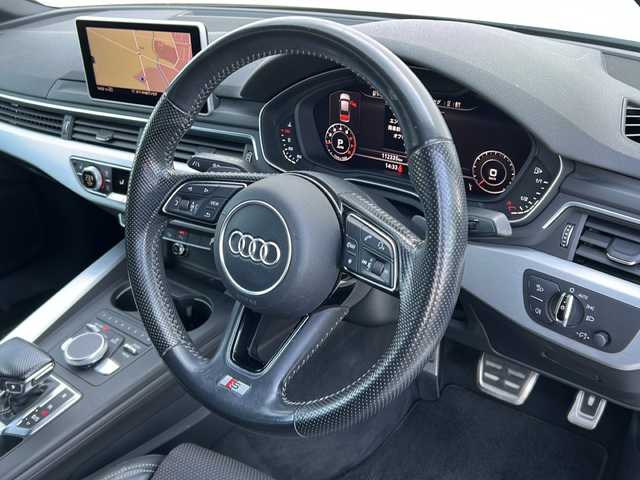 アウディ Ａ４ 2．0TFSIスポーツ 富山県 2017(平29)年 11.3万km 白 禁煙車/純正ディスプレイオーディオ/全方位カメラ/ワンセグＴＶ/クルーズコントロール/レーンキープアシスト/コーナーセンサー/衝突軽減ブレー/ＵＳＢ入力端子/MTモード付AT/純正フロアマット/純正アルミホイール/電動シート/ヒートシーター/LEDヘッドライト/オートライト/ドライブレコーダー/ＥＴＣ
