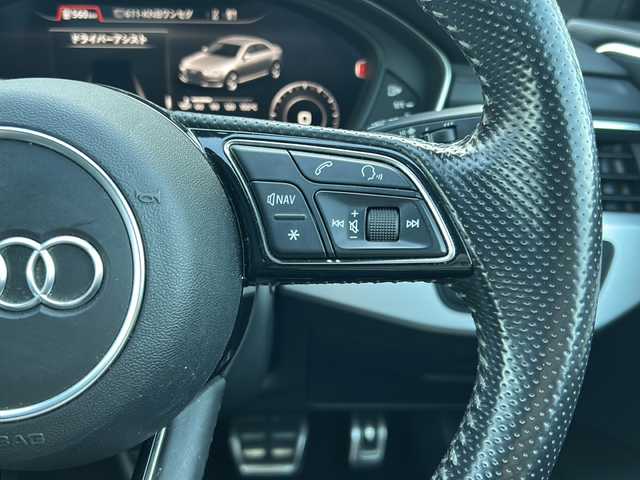 アウディ Ａ４ 2．0TFSIスポーツ 富山県 2017(平29)年 11.3万km 白 禁煙車/純正ディスプレイオーディオ/全方位カメラ/ワンセグＴＶ/クルーズコントロール/レーンキープアシスト/コーナーセンサー/衝突軽減ブレー/ＵＳＢ入力端子/MTモード付AT/純正フロアマット/純正アルミホイール/電動シート/ヒートシーター/LEDヘッドライト/オートライト/ドライブレコーダー/ＥＴＣ