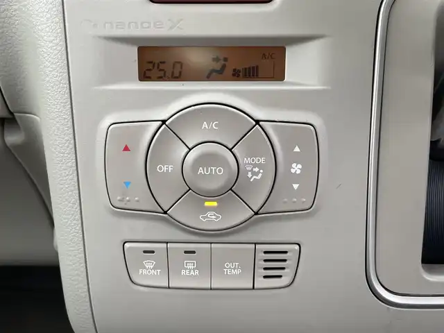 スズキ ラパン ＬＣ X 千葉県 2022(令4)年 2.5万km フォーンベージュメタリック/アーバンブラウン 2トーン 純正メモリナビ/(CD/DVD/BT/AM/FM)/フルセグTV/全周囲カメラ/ハーフレザーシート/シートヒーター/衝突被害軽減システム/車線逸脱警報/コーナーセンサー前後/ETC/LEDヘッドライト/オートライト/アイドリングストップ/ウィンカーミラー/電動格納ミラー/純正14インチAW/シートリフター/横滑り防止装置/プッシュスタート/スマートキー/フロアマット/ドアバイザー/取扱説明書/保証書