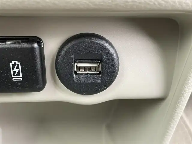 スズキ ラパン ＬＣ X 千葉県 2022(令4)年 2.5万km フォーンベージュメタリック/アーバンブラウン 2トーン 純正メモリナビ/(CD/DVD/BT/AM/FM)/フルセグTV/全周囲カメラ/ハーフレザーシート/シートヒーター/衝突被害軽減システム/車線逸脱警報/コーナーセンサー前後/ETC/LEDヘッドライト/オートライト/アイドリングストップ/ウィンカーミラー/電動格納ミラー/純正14インチAW/シートリフター/横滑り防止装置/プッシュスタート/スマートキー/フロアマット/ドアバイザー/取扱説明書/保証書