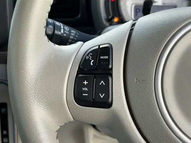 スズキ ラパン ＬＣ X 栃木県 2022(令4)年 2.5万km フォーンベージュメタリック/アーバンブラウン 2トーン 純正メモリナビ/(CD/DVD/BT/AM/FM)/フルセグTV/全周囲カメラ/ハーフレザーシート/シートヒーター/衝突被害軽減システム/車線逸脱警報/コーナーセンサー前後/ETC/LEDヘッドライト/オートライト/アイドリングストップ/ウィンカーミラー/電動格納ミラー/純正14インチAW/シートリフター/横滑り防止装置/プッシュスタート/スマートキー/フロアマット/ドアバイザー/取扱説明書/保証書